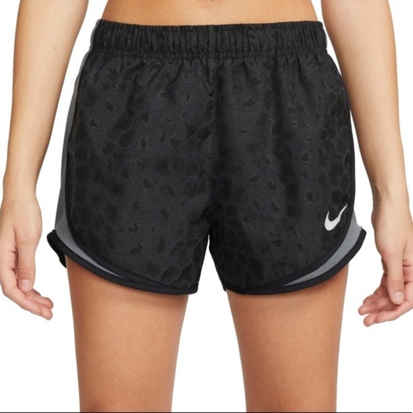 Nike Women's Dri-FIT Tempo Leopard SHIMMER Print Running Shorts XS black - Picture 1 of 13